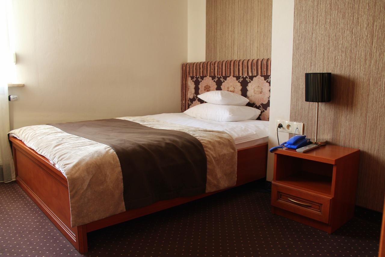 Malnia Hotel Linder מראה חיצוני תמונה